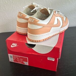 Worn once Nike dunks size 7.5